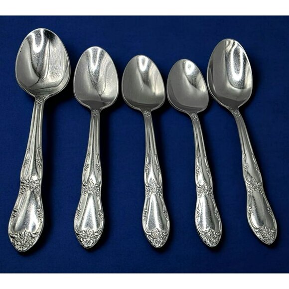 VTG Rogers Oneida Venus 2 Soup Spoons 3 Teaspoons Floral Stainless Replacement - Picture 1 of 7